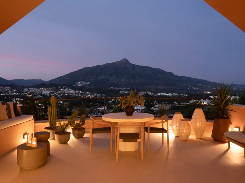 Apartment - Penthouse в продаже в Marbella, Málaga. В доме 3 спален и 3 ванных комнат. Площадь дома 170 м²