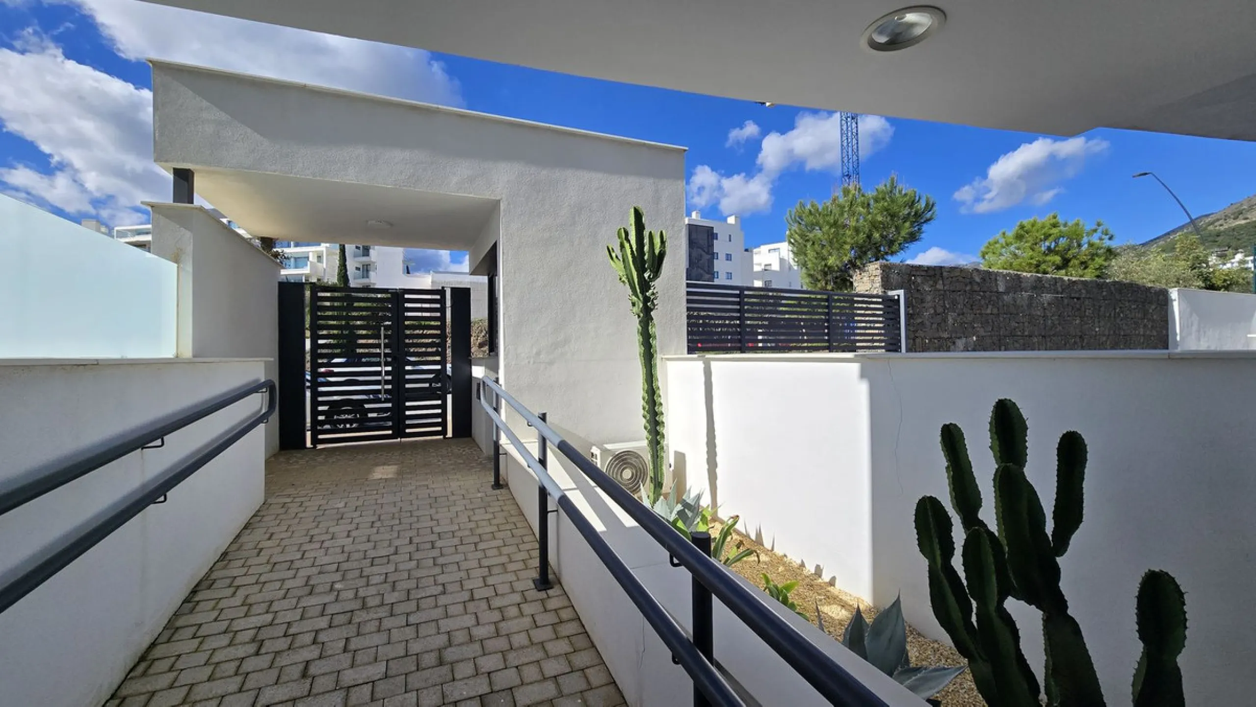Exclusive 2-Bedroom Apartment in Higuerón West –Phase 6!