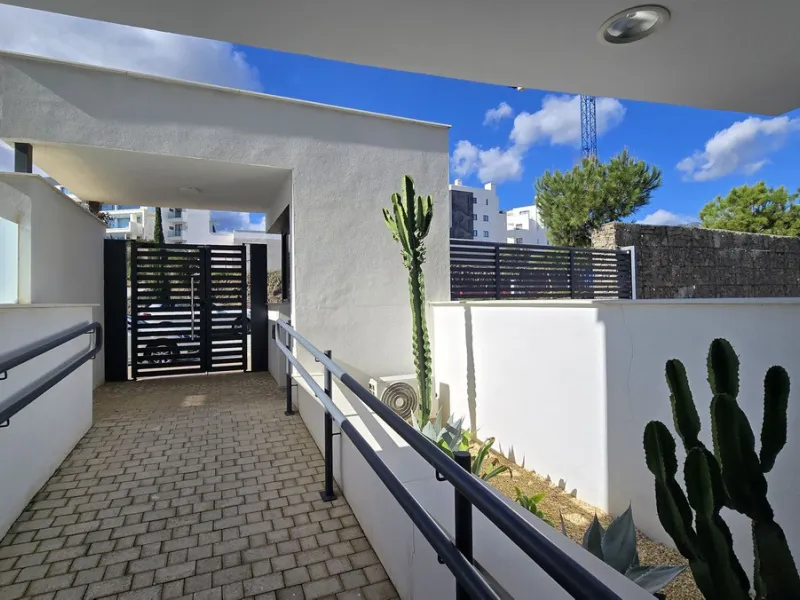 Exclusive 2-Bedroom Apartment in Higuerón West –Phase 6!