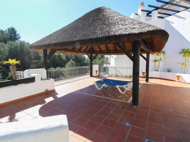 House - Semi-Detached House в продаже в Istán, Málaga. В доме 3 спален и 3 ванных комнат. Площадь дома 189 м². Площадь участка 269 м²