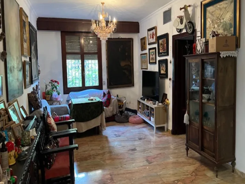 Large house almost in the center of Malaga.