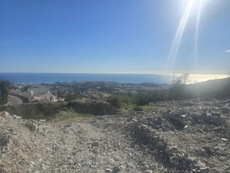 Development land with approval to construct 46 apartments - Stunning sea views