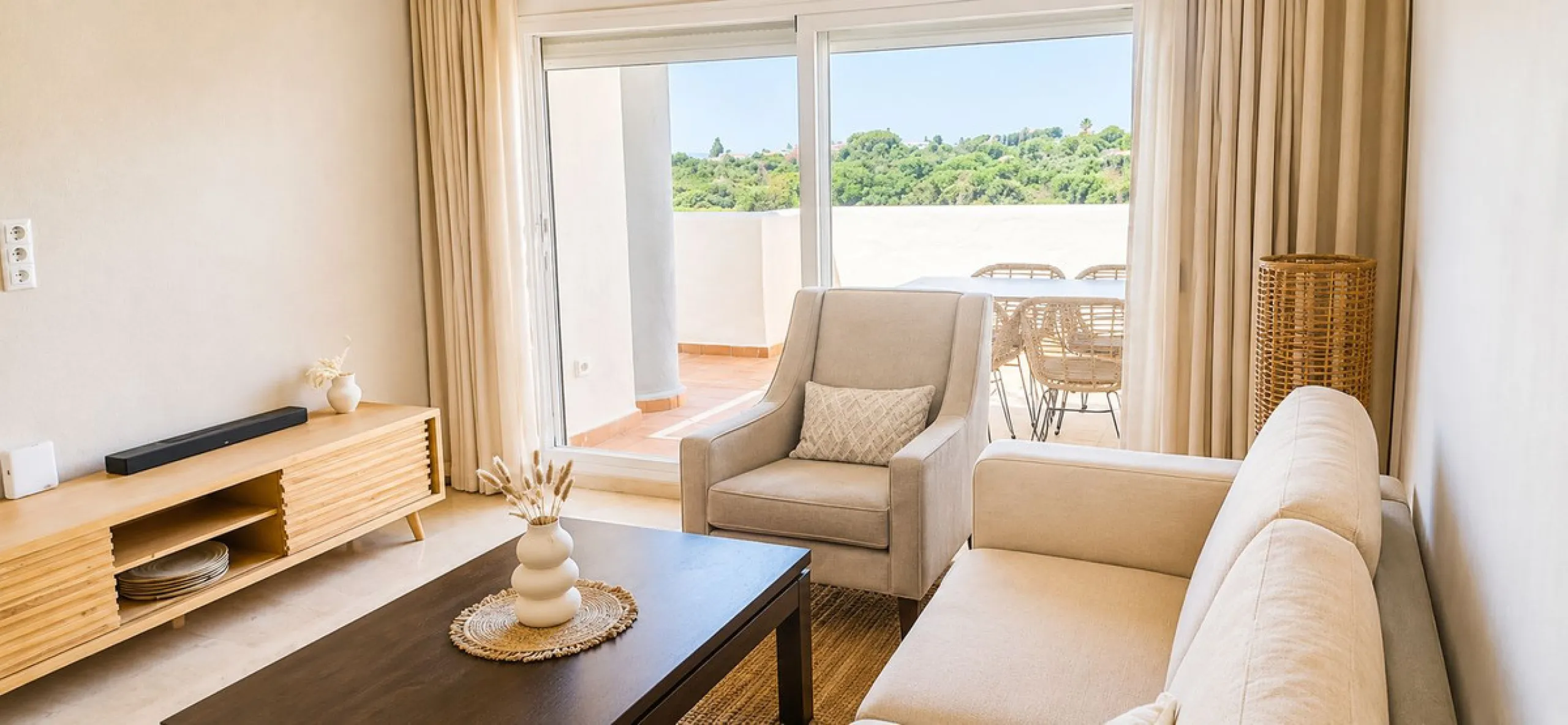 Apartment - Penthouse в продаже в Marbella, Málaga. В доме 2 спален и 2 ванных комнат. Площадь дома 111 м²