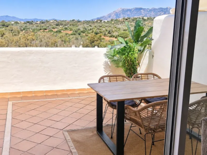 Apartment - Penthouse в продаже в Marbella, Málaga. В доме 2 спален и 2 ванных комнат. Площадь дома 111 м²