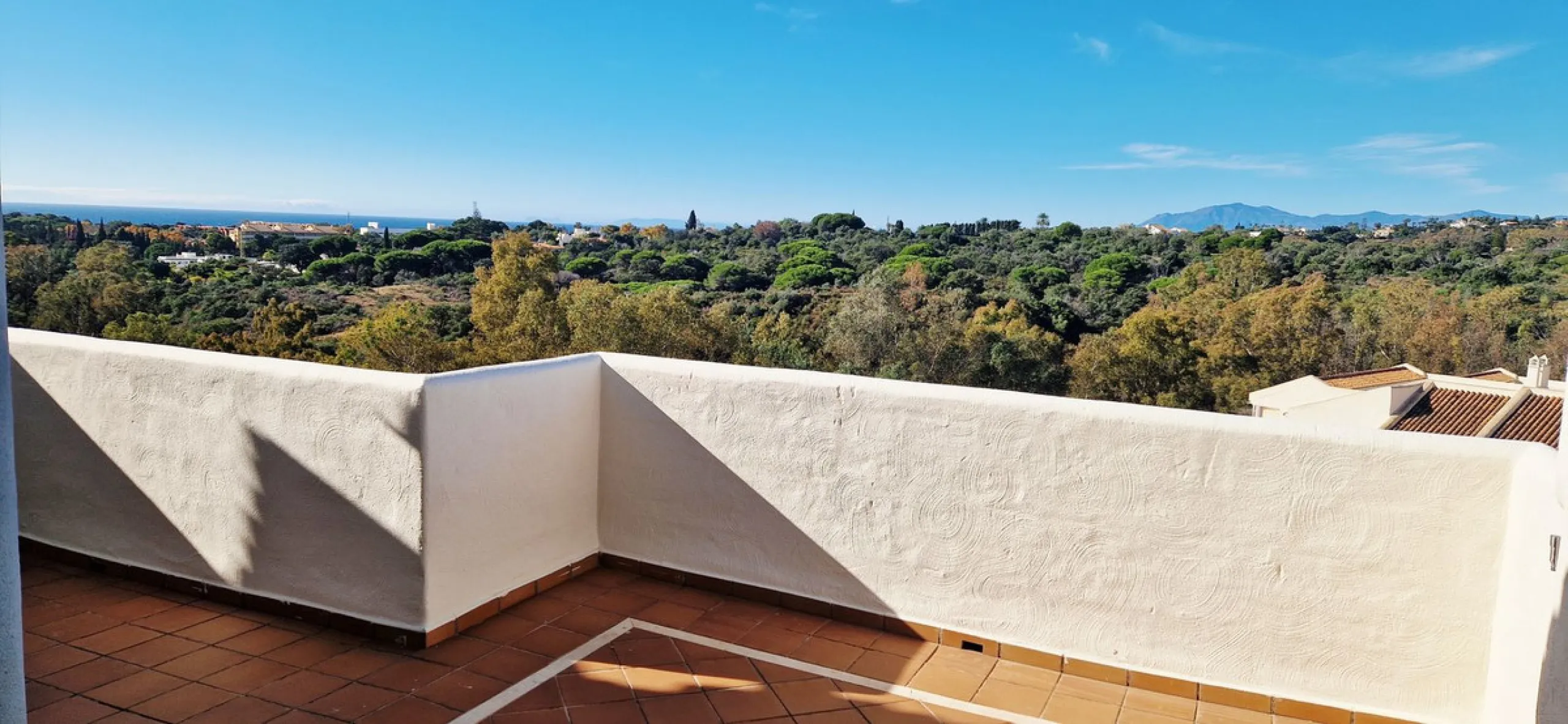 Apartment - Penthouse в продаже в Marbella, Málaga. В доме 2 спален и 2 ванных комнат. Площадь дома 111 м²