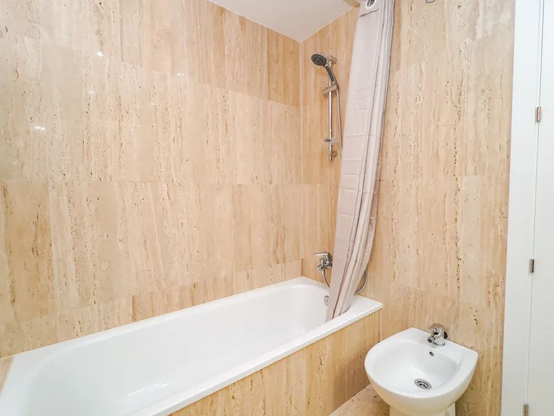 Apartment - Penthouse в продаже в Marbella, Málaga. В доме 2 спален и 2 ванных комнат. Площадь дома 111 м²