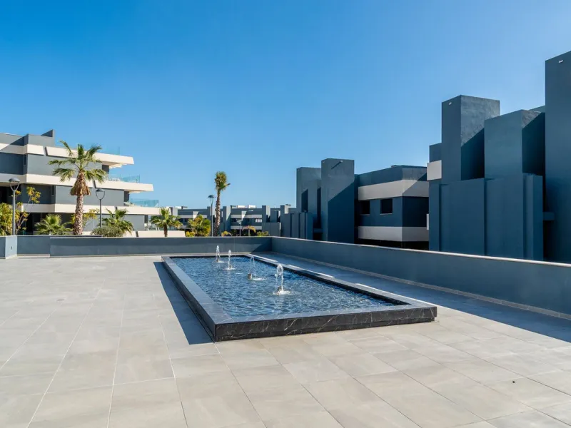 Bright and spacious 3-bedroom, 2-bathroom first-floor apartment located in the sought-after Oasis325 Phase 2 on the New Golden Mile. Featuring beautiful sea views, modern design, and high-quality finishes, this property is ideal for both living and invest