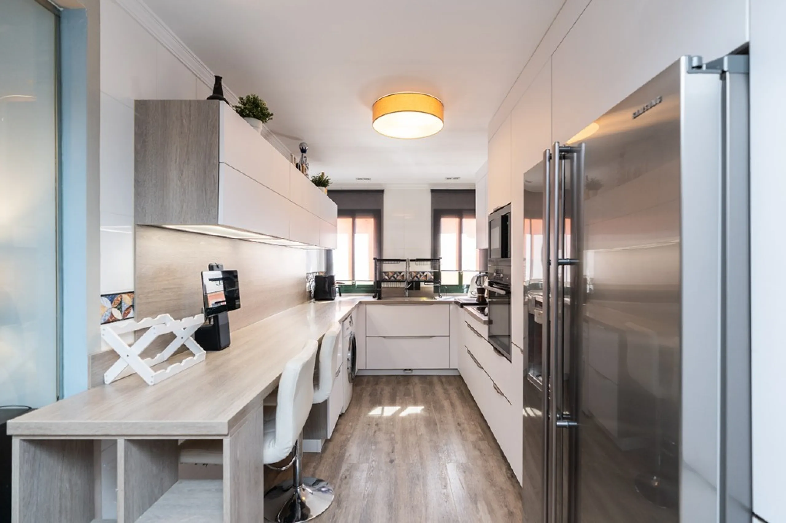 Apartment - Middle Floor Apartment в продаже в Marbella, Málaga. В доме 3 спален и 2 ванных комнат. Площадь дома 132 м²