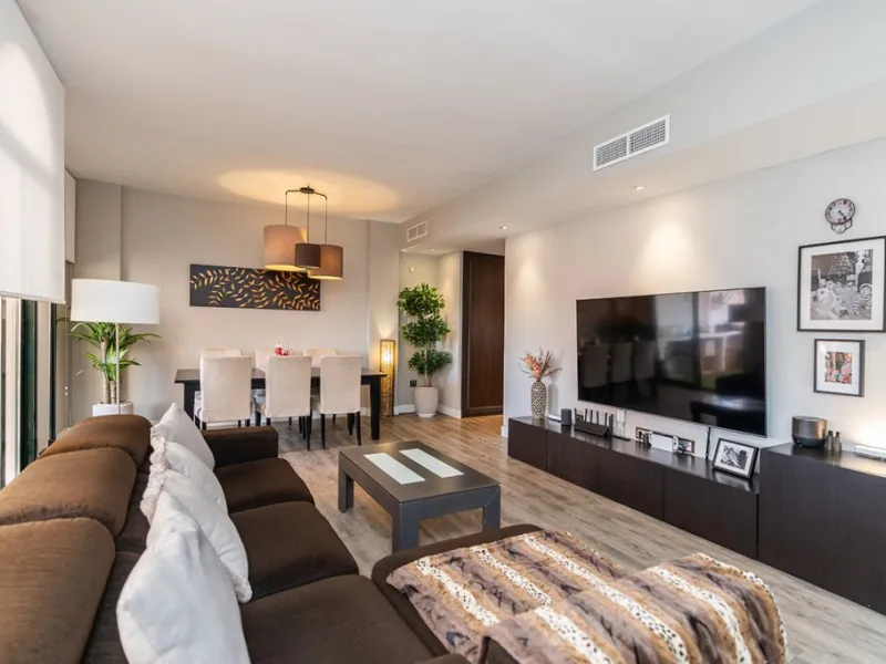 Apartment - Middle Floor Apartment в продаже в Marbella, Málaga. В доме 3 спален и 2 ванных комнат. Площадь дома 132 м²