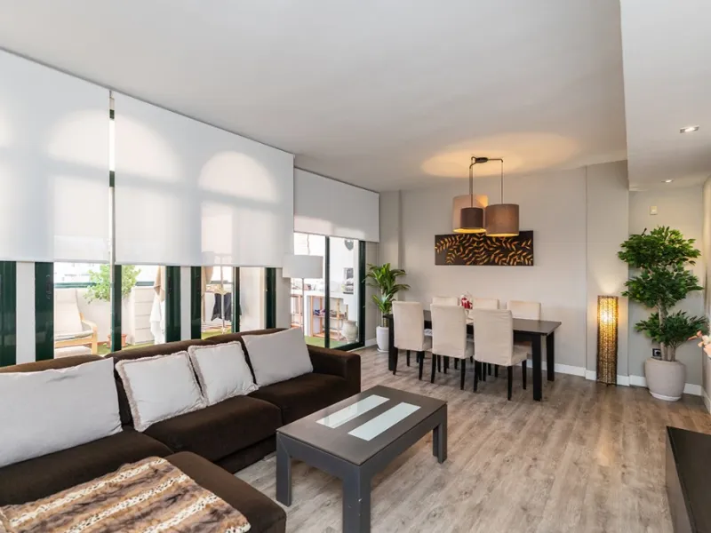 Apartment - Middle Floor Apartment в продаже в Marbella, Málaga. В доме 3 спален и 2 ванных комнат. Площадь дома 132 м²