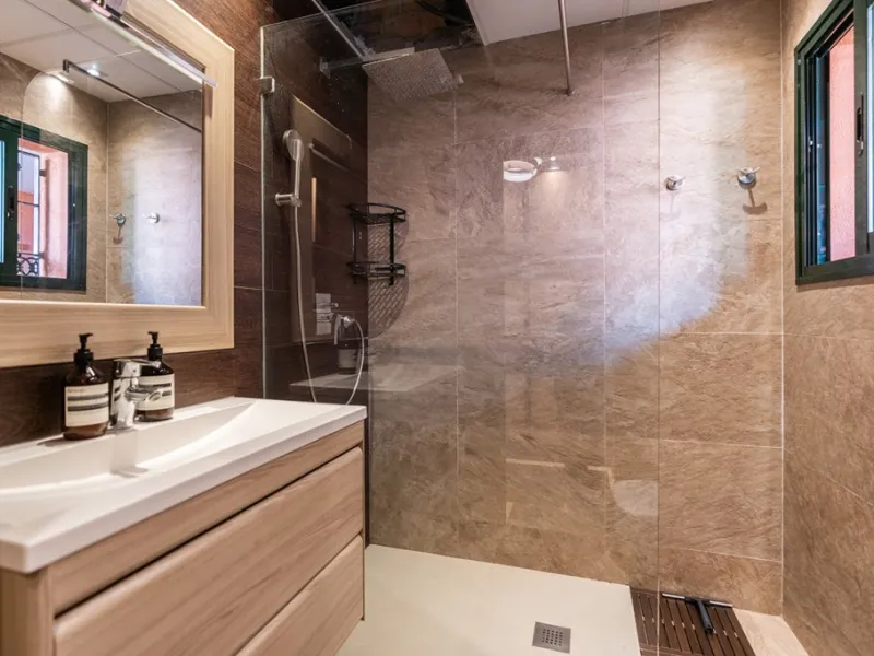 Apartment - Middle Floor Apartment в продаже в Marbella, Málaga. В доме 3 спален и 2 ванных комнат. Площадь дома 132 м²