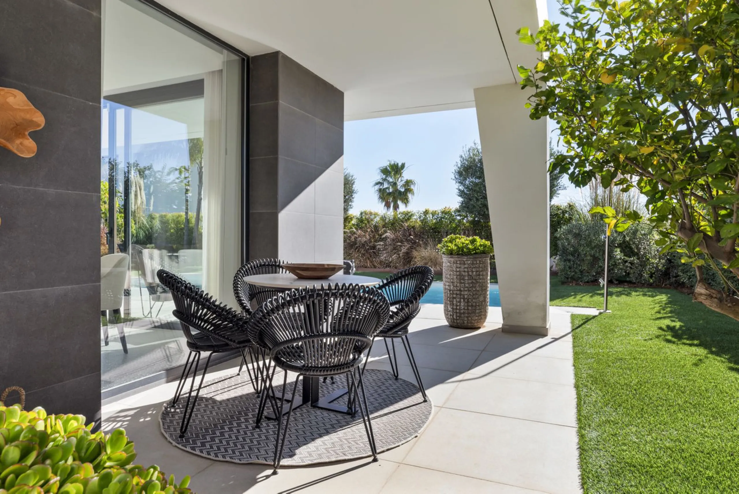 Contemporary and high-quality villa in La Duquesa, Manilva!
