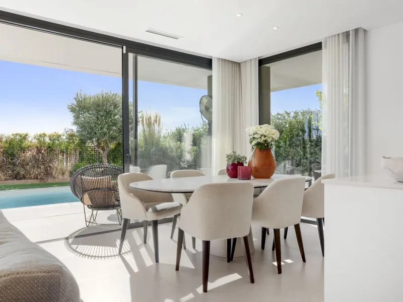 Contemporary and high-quality villa in La Duquesa, Manilva!