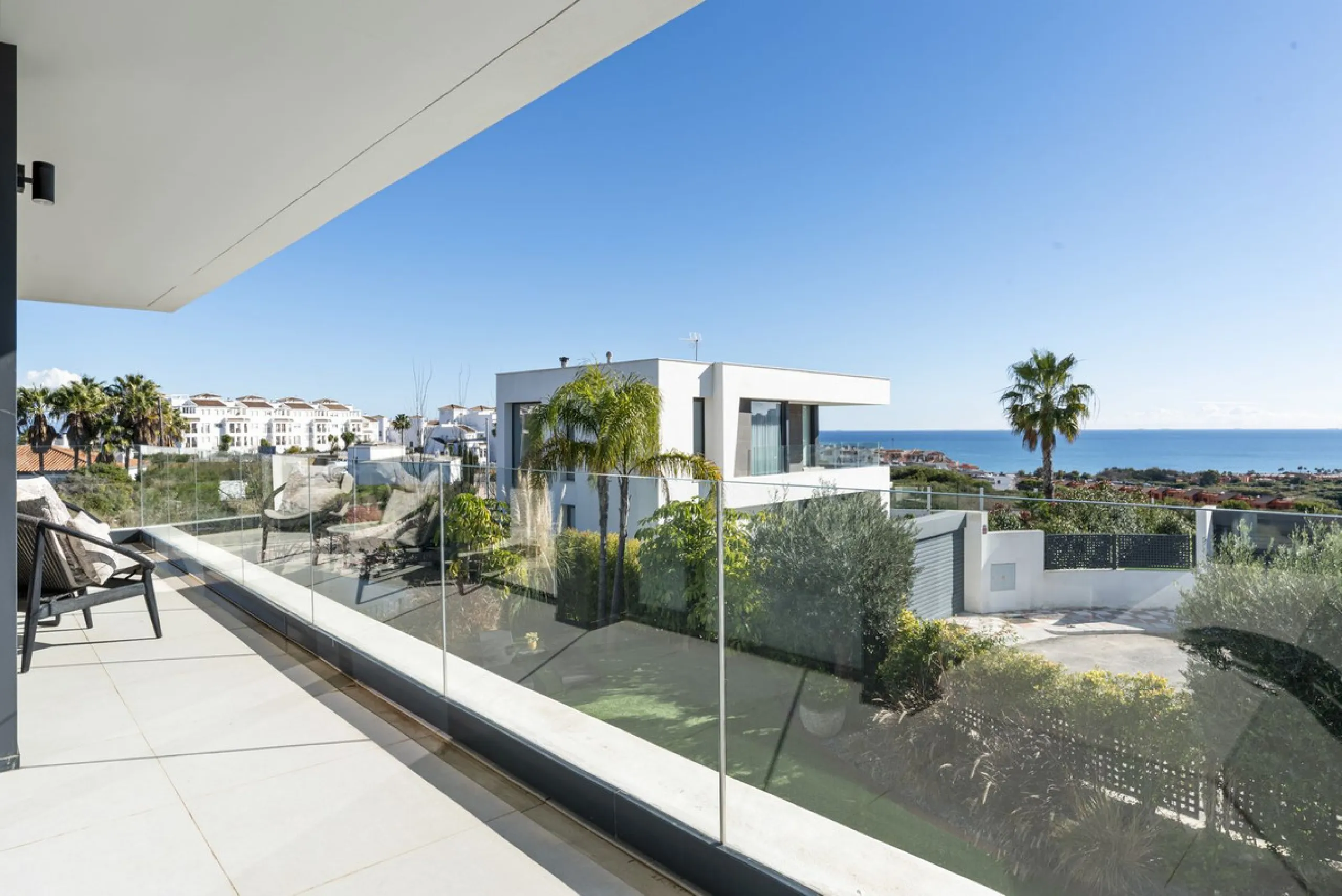 Contemporary and high-quality villa in La Duquesa, Manilva!