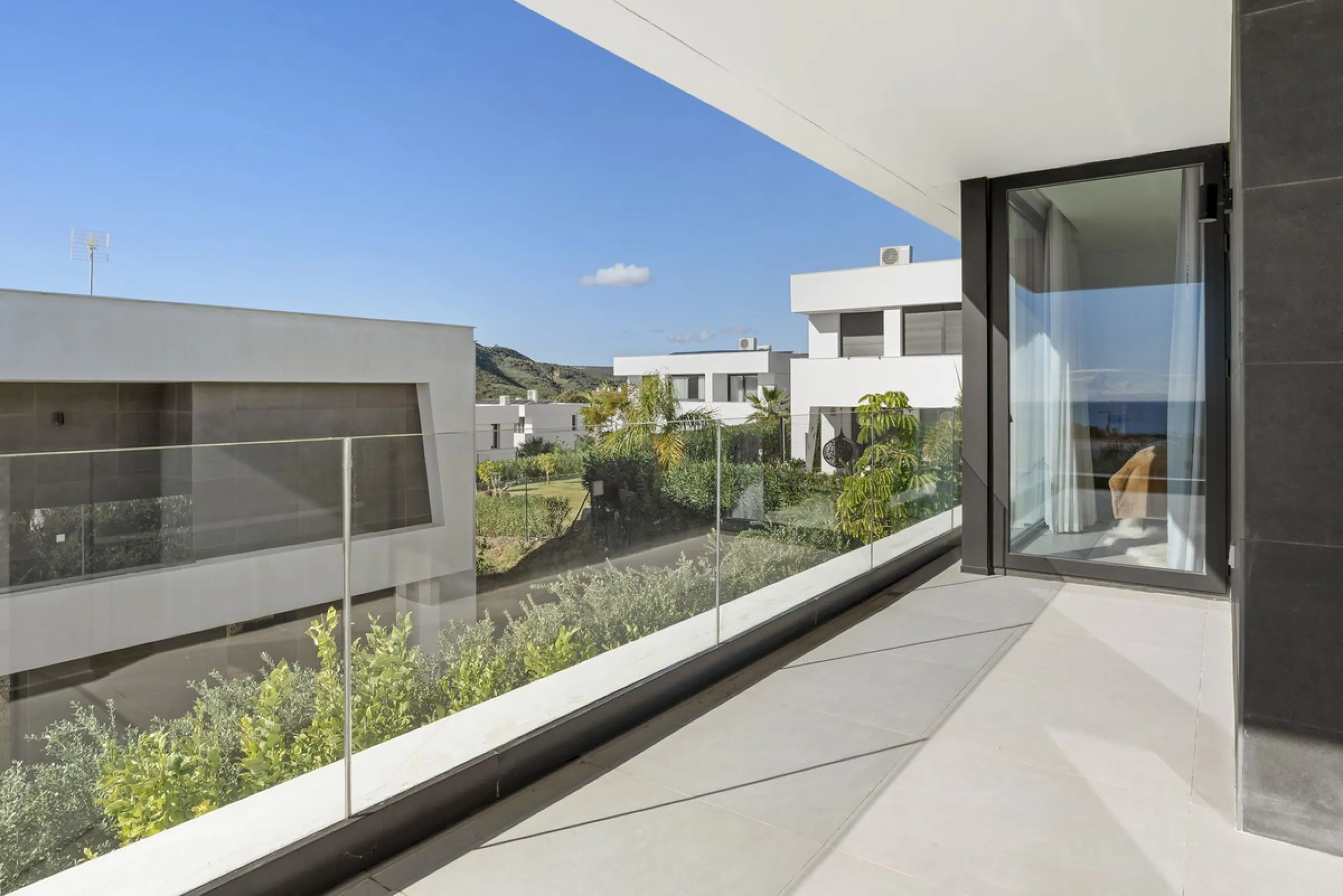 Contemporary and high-quality villa in La Duquesa, Manilva!