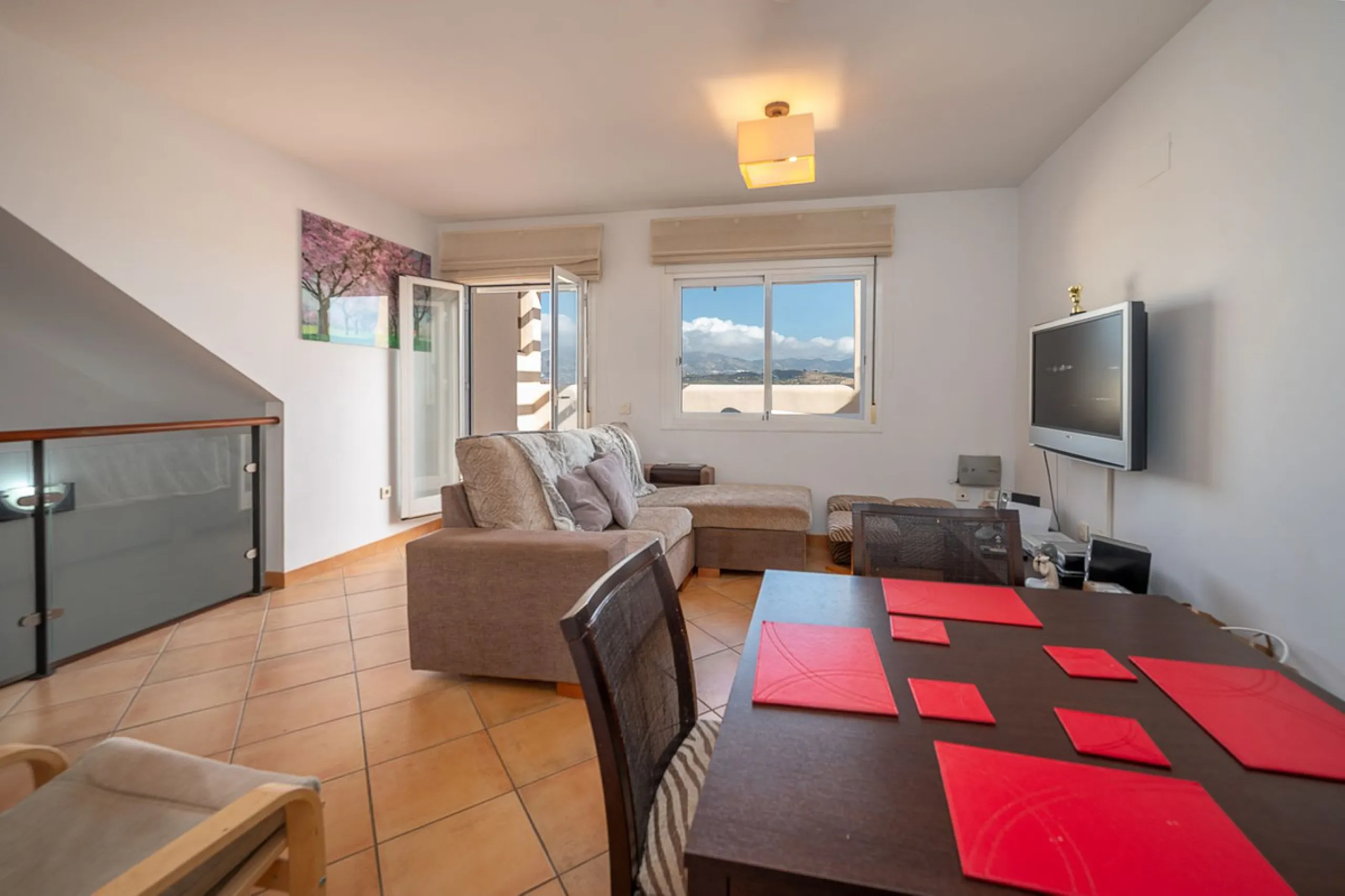 Apartment - Duplex в продаже в Mijas, Málaga. В доме 2 спален и 2 ванных комнат. Площадь дома 131 м²