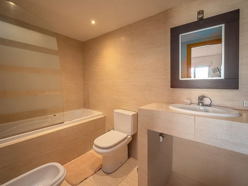 Apartment - Duplex в продаже в Mijas, Málaga. В доме 2 спален и 2 ванных комнат. Площадь дома 131 м²