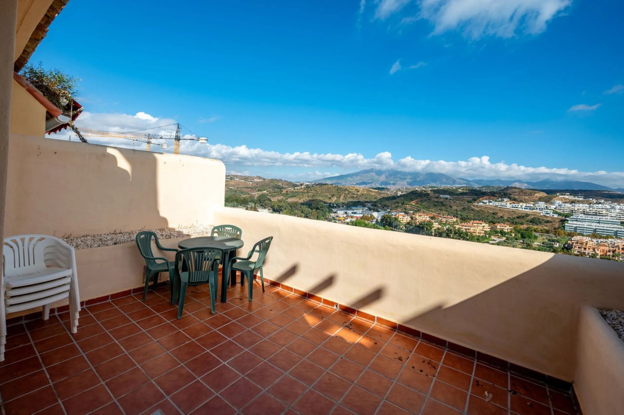Apartment - Duplex в продаже в Mijas, Málaga. В доме 2 спален и 2 ванных комнат. Площадь дома 131 м²