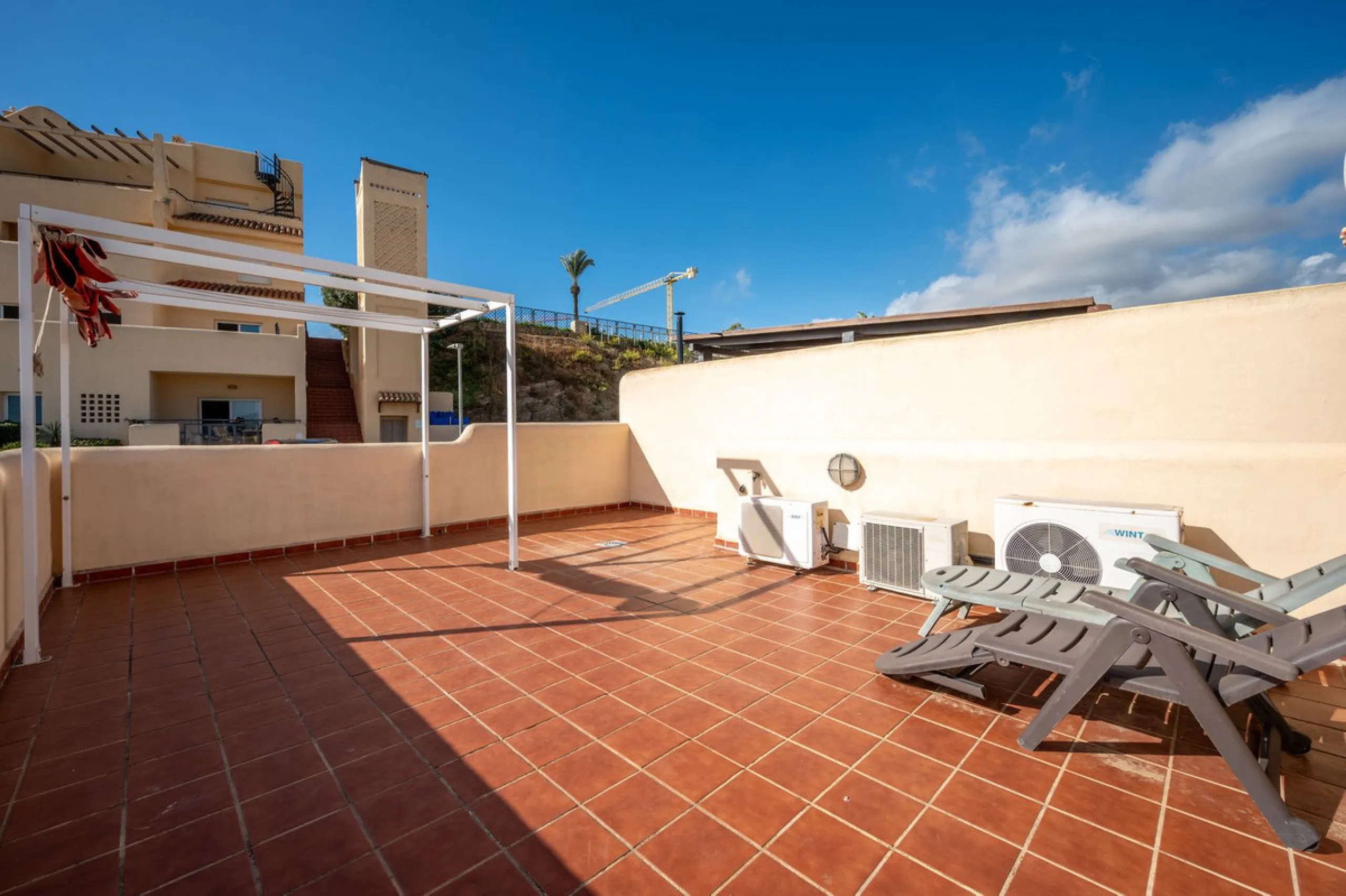 Apartment - Duplex в продаже в Mijas, Málaga. В доме 2 спален и 2 ванных комнат. Площадь дома 131 м²
