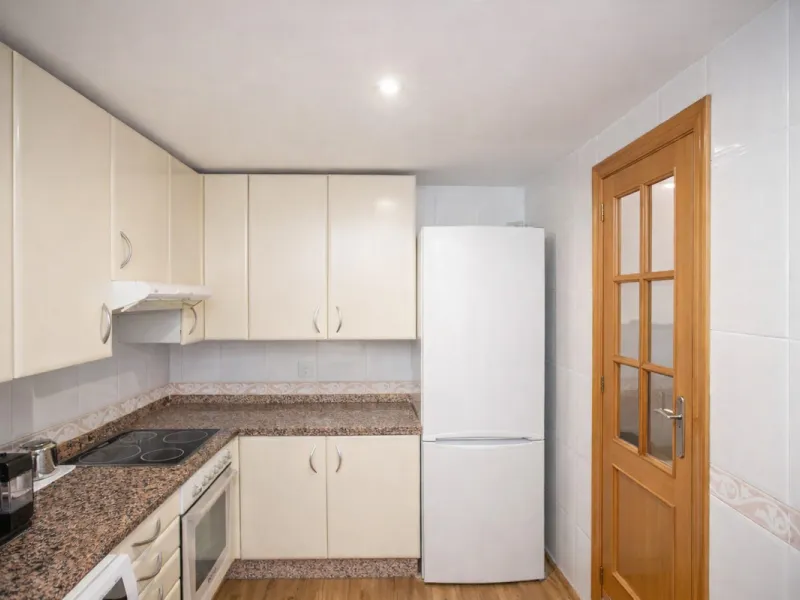 Apartment - Middle Floor Apartment в продаже в Marbella, Málaga. В доме 2 спален и 2 ванных комнат. Площадь дома 126 м²