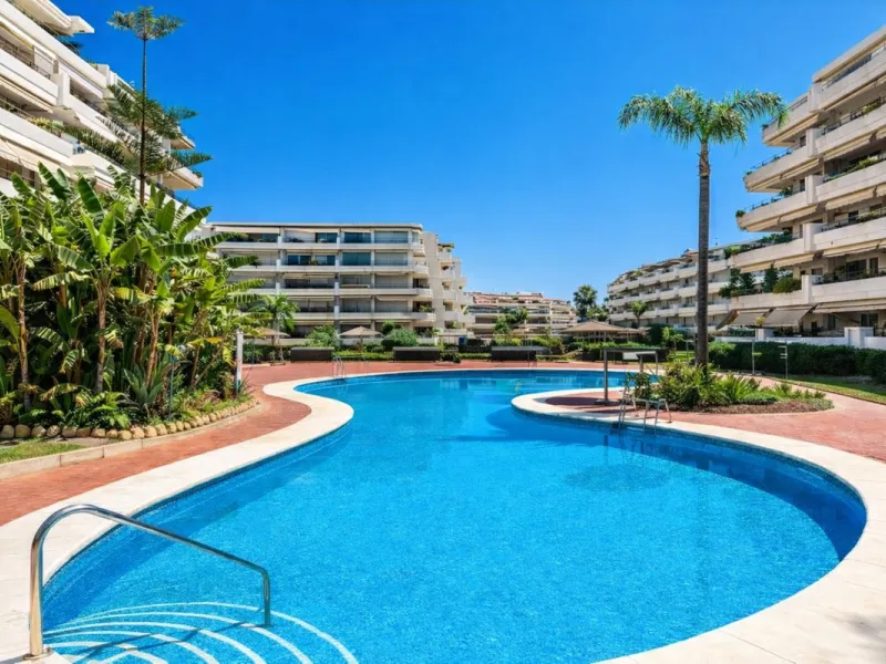 Apartment - Middle Floor Apartment в продаже в Marbella, Málaga. В доме 2 спален и 2 ванных комнат. Площадь дома 126 м²