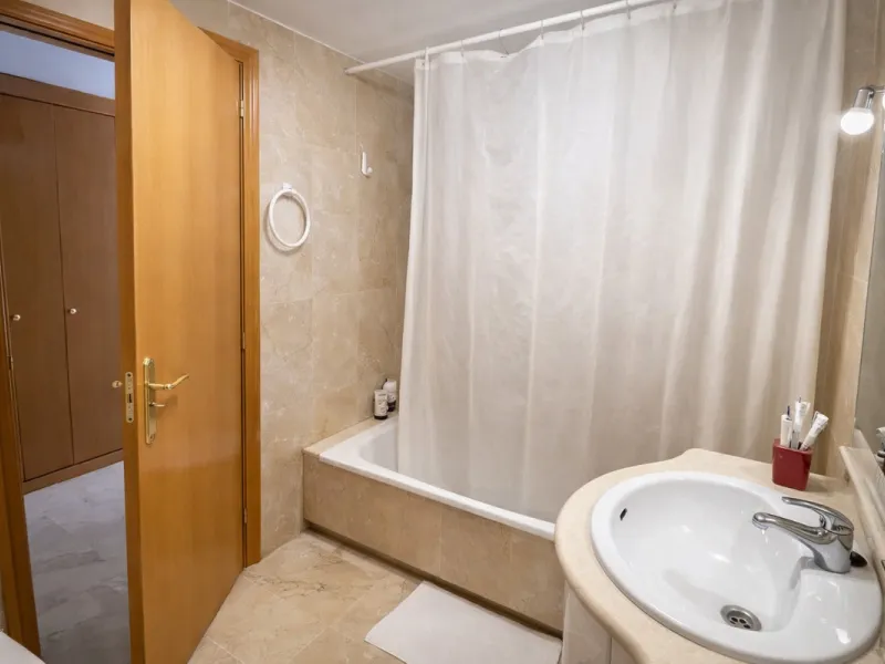 Located in one of the most established and highly regarded private residential communities in Guadalmina, this attractive apartment enjoys a prime frontline golf position and offers a peaceful, elegant setting surrounded by greenery. A versatile property,