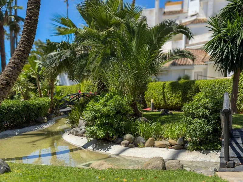 Beachfront Apartment for Sale in Golden Beach Marbella