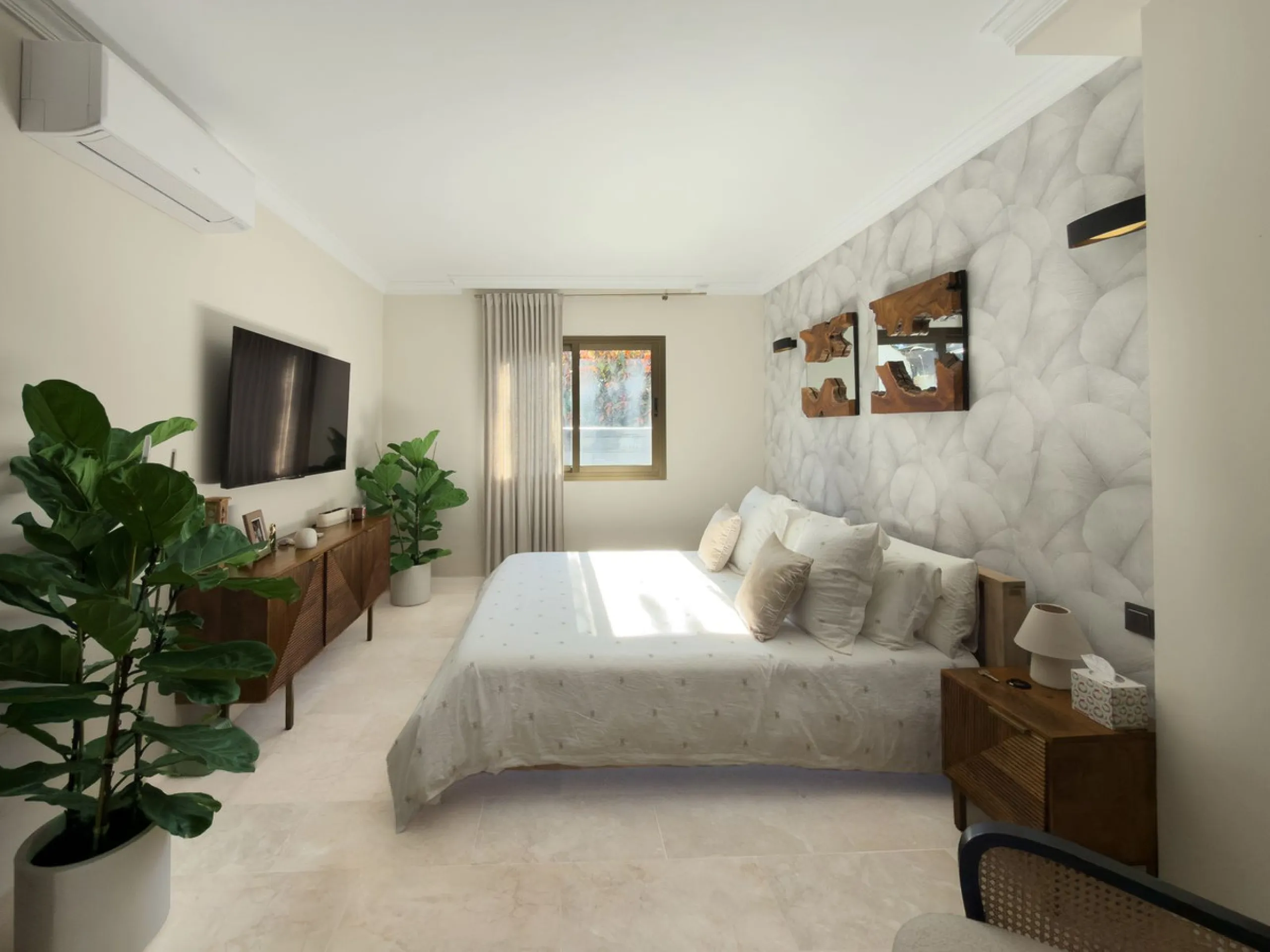 Beachfront Apartment for Sale in Golden Beach Marbella