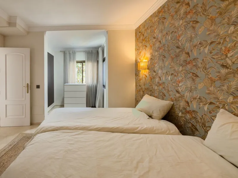 Beachfront Apartment for Sale in Golden Beach Marbella