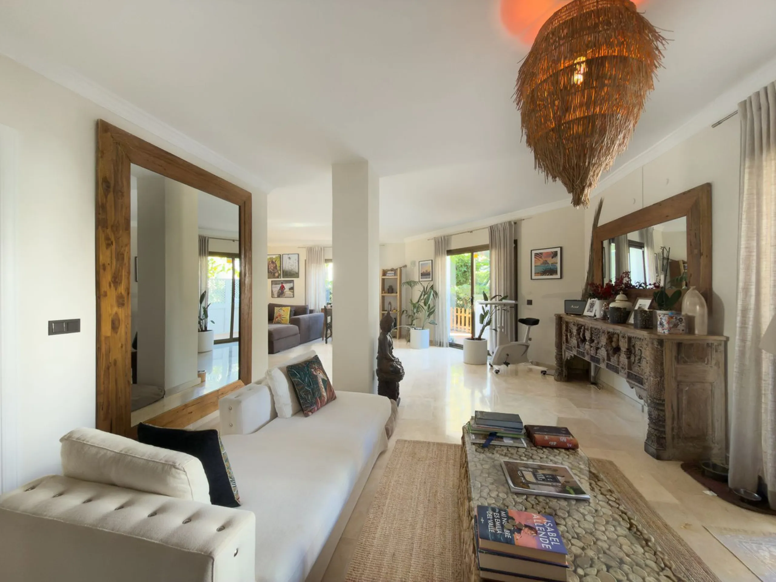 Beachfront Apartment for Sale in Golden Beach Marbella
