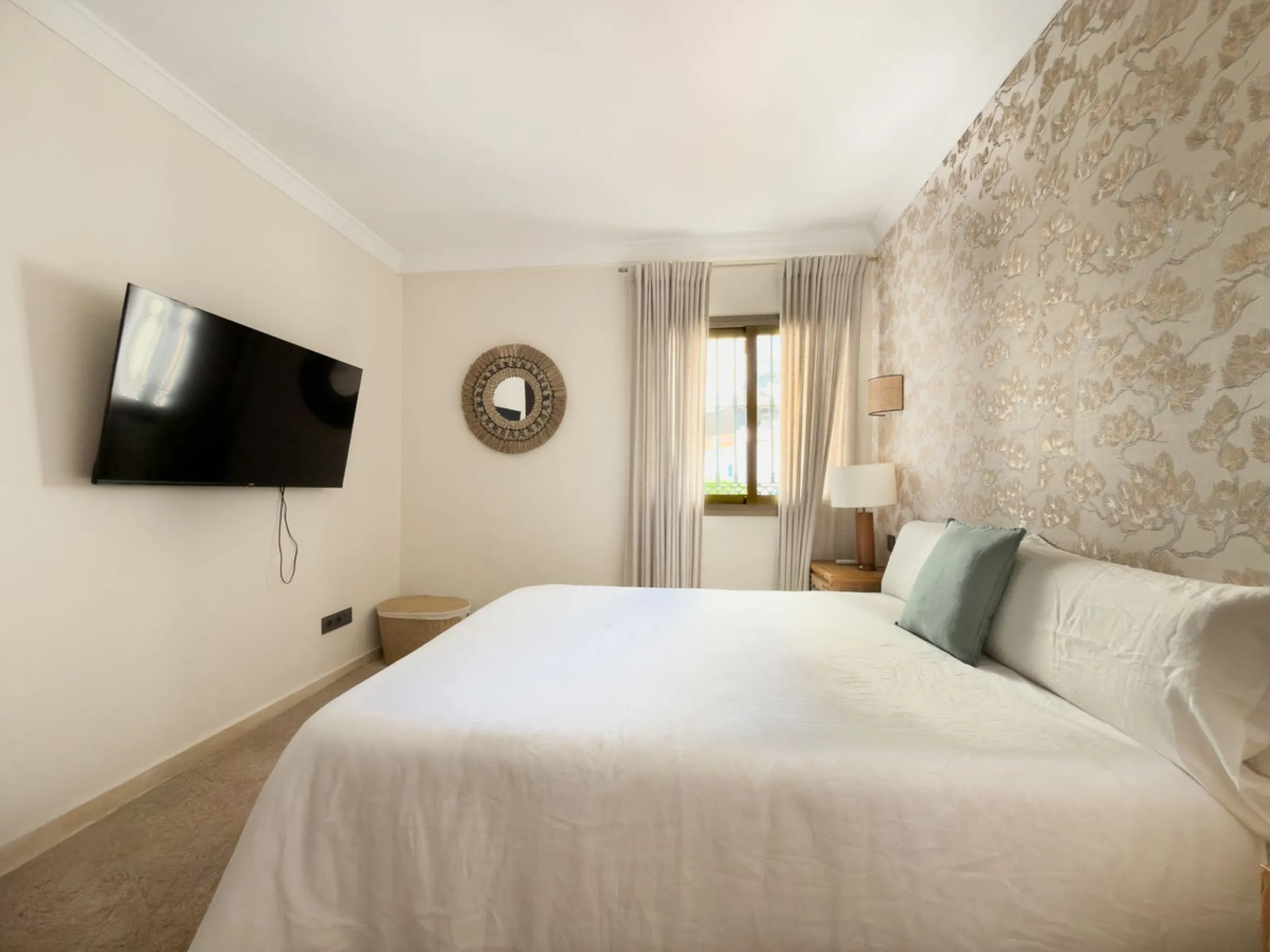 Beachfront Apartment for Sale in Golden Beach Marbella