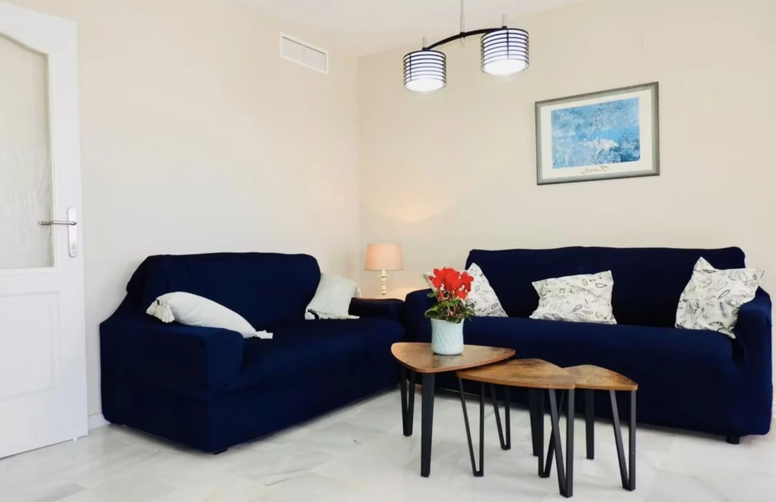 Apartment - Middle Floor Apartment в продаже в Mijas, Málaga. В доме 3 спален и 3 ванных комнат. Площадь дома 92 м²