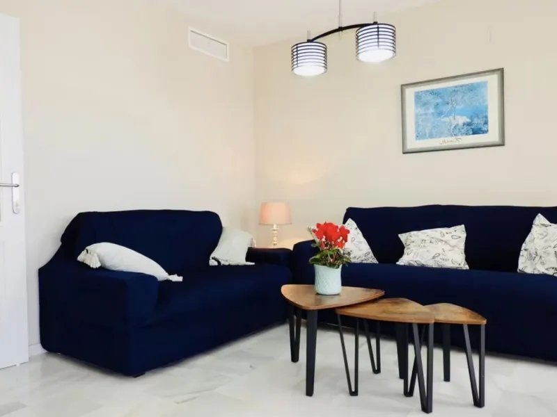 Apartment - Middle Floor Apartment в продаже в Mijas, Málaga. В доме 3 спален и 3 ванных комнат. Площадь дома 92 м²