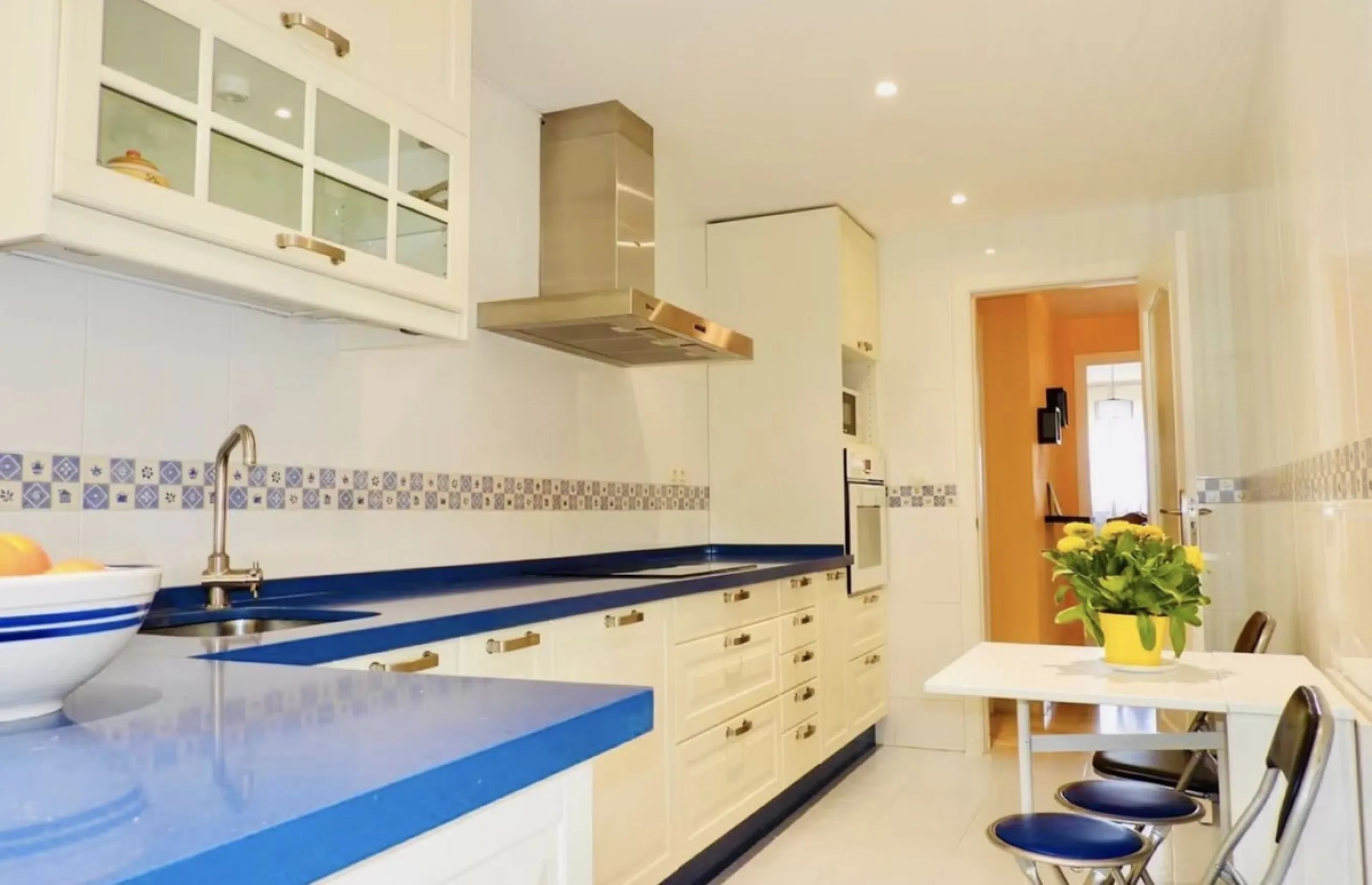 Apartment - Middle Floor Apartment в продаже в Mijas, Málaga. В доме 3 спален и 3 ванных комнат. Площадь дома 92 м²