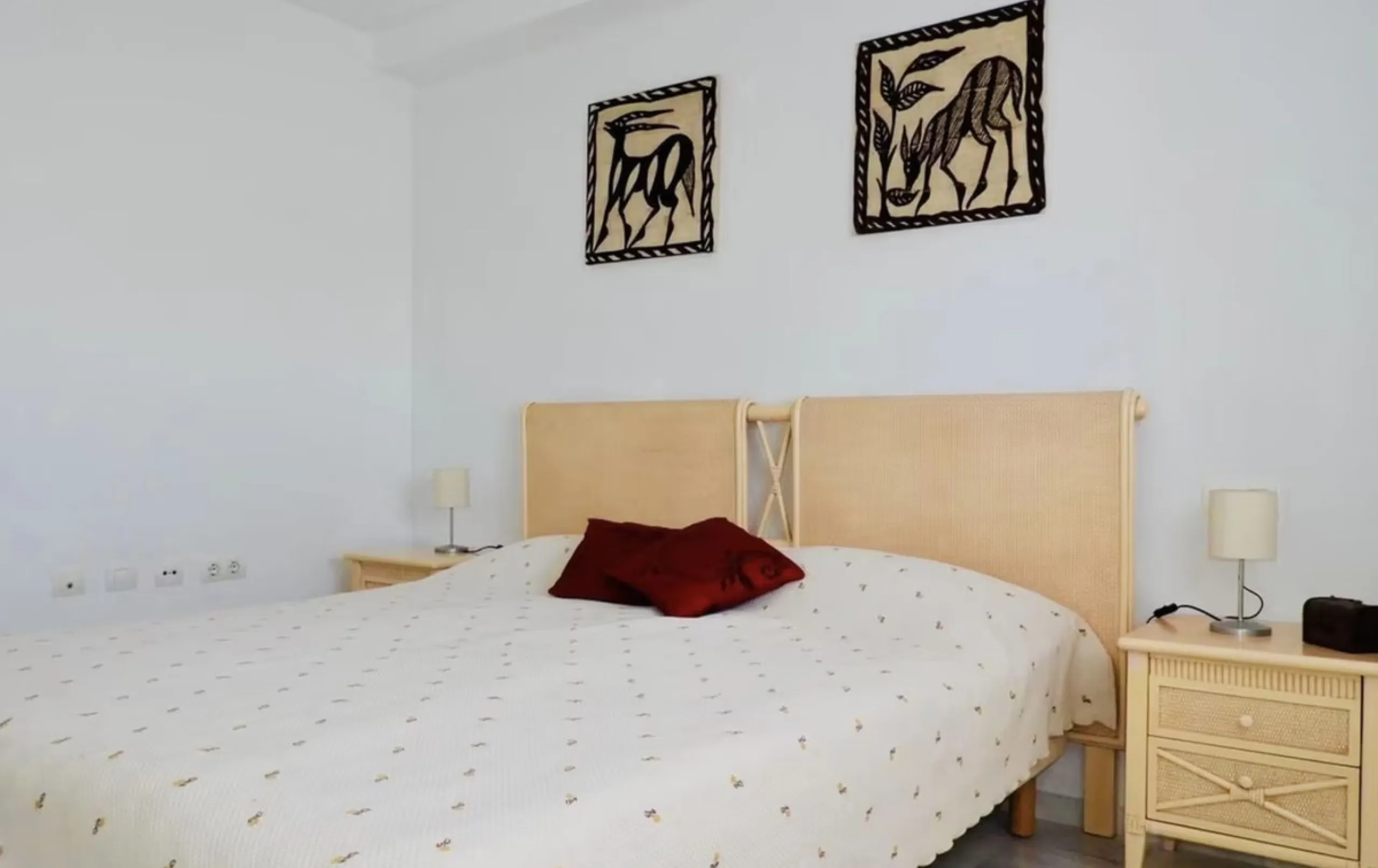Apartment - Middle Floor Apartment в продаже в Mijas, Málaga. В доме 3 спален и 3 ванных комнат. Площадь дома 92 м²