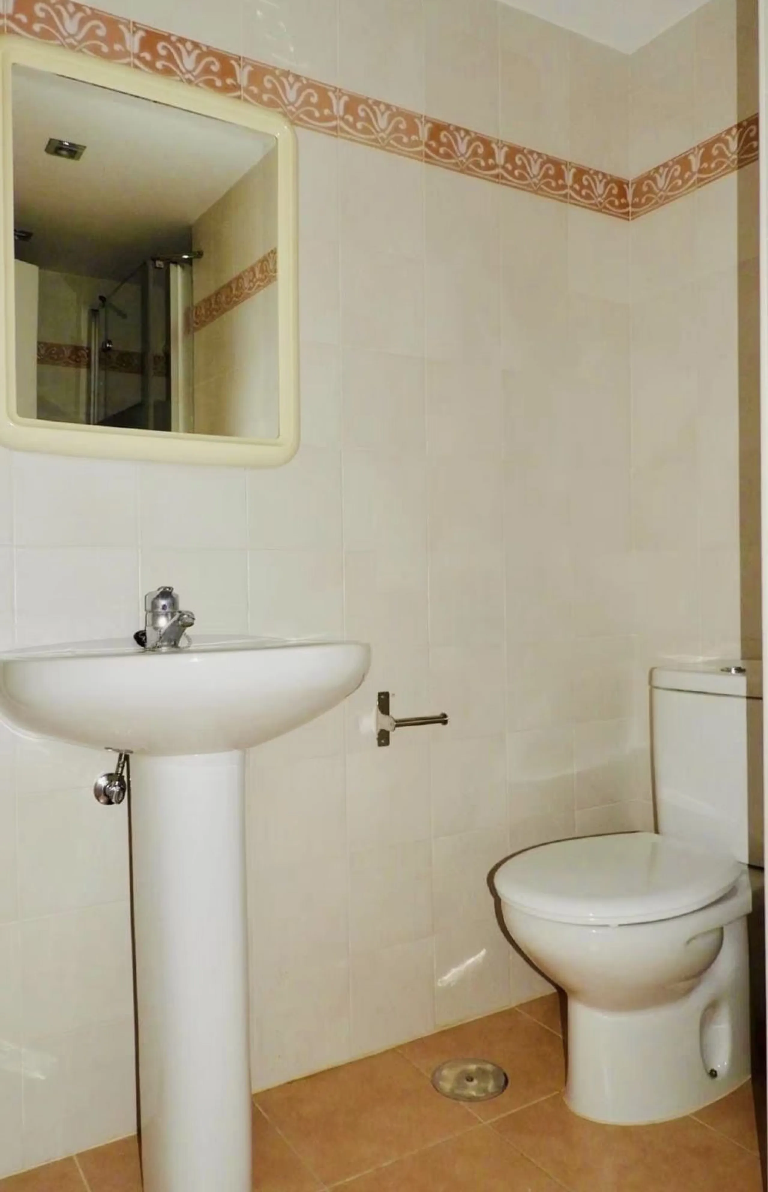 Apartment - Middle Floor Apartment в продаже в Mijas, Málaga. В доме 3 спален и 3 ванных комнат. Площадь дома 92 м²