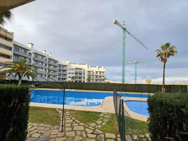 Apartment - Middle Floor Apartment в продаже в Mijas, Málaga. В доме 3 спален и 3 ванных комнат. Площадь дома 92 м²