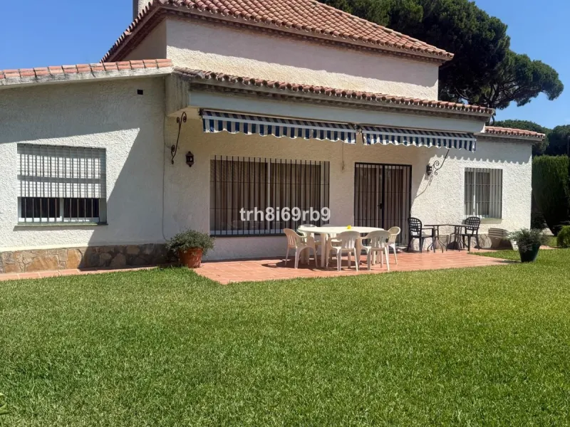 **Detached Villa in Benamara Beachside Community **