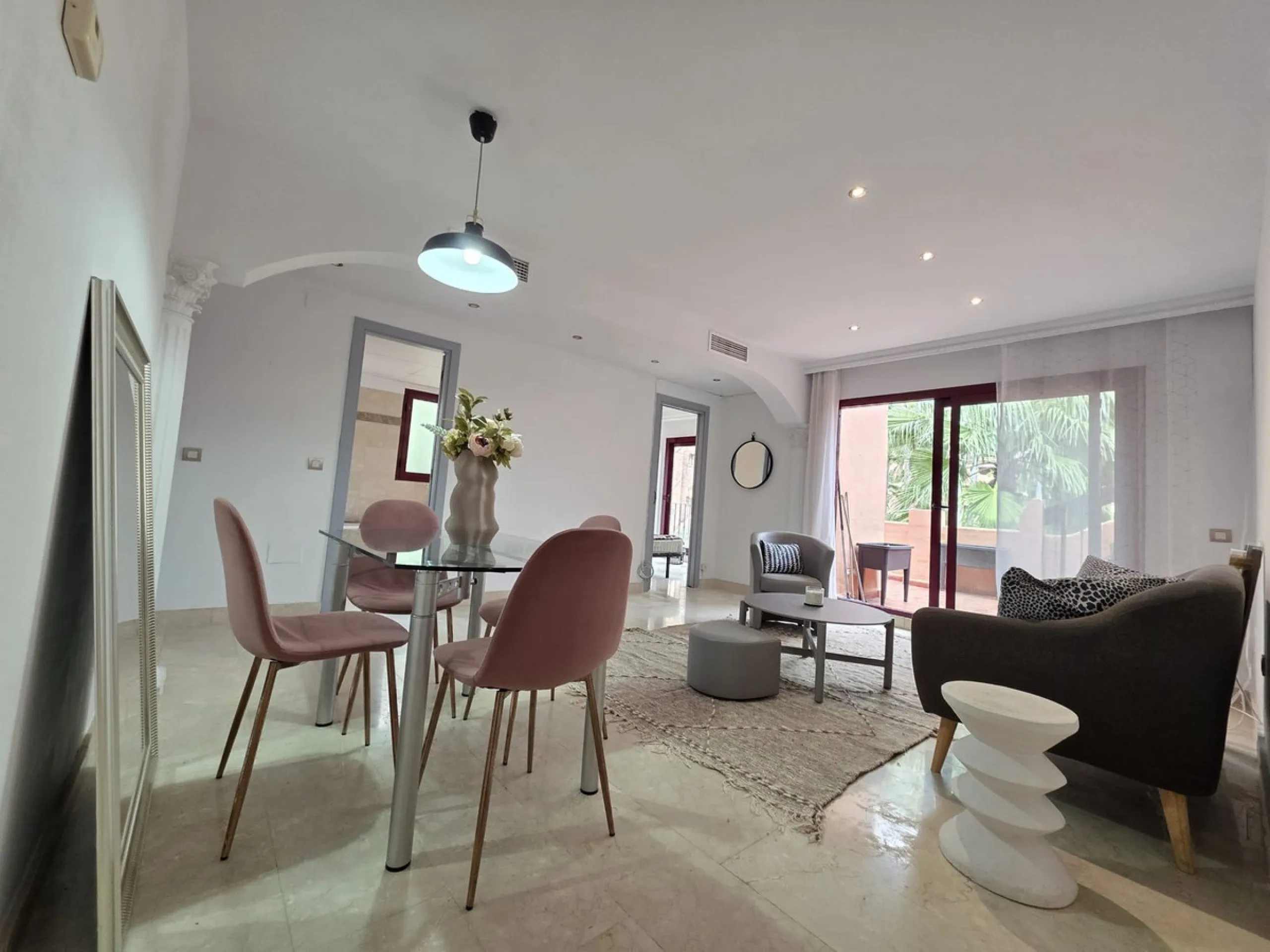 Corner Duplex Penthouse with 70 m² Solarium next to Villa Padierna – Jardines del Albaicín