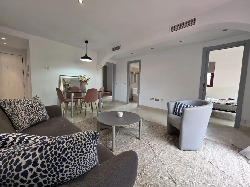 Corner Duplex Penthouse with 70 m² Solarium next to Villa Padierna – Jardines del Albaicín
