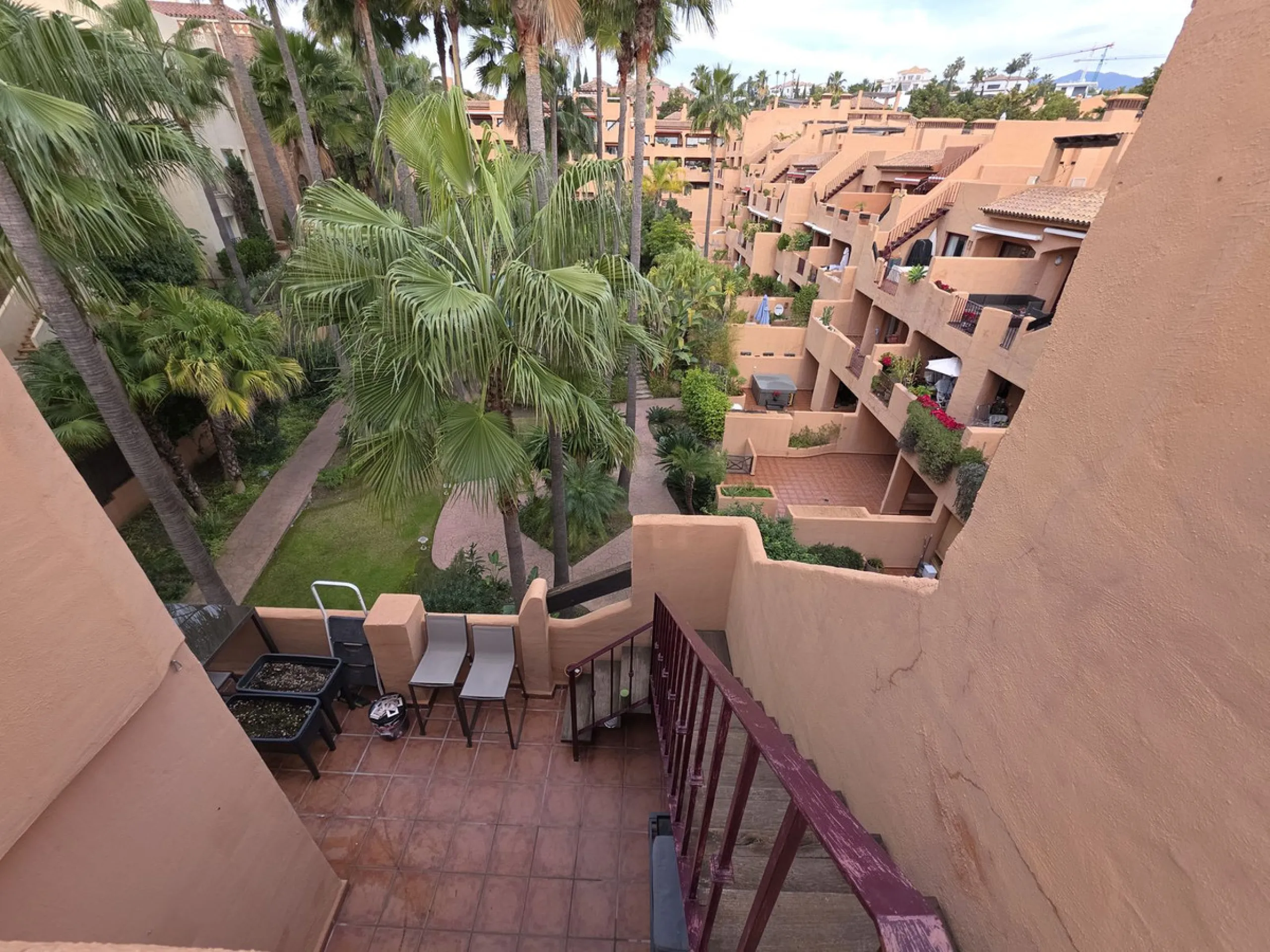 Corner Duplex Penthouse with 70 m² Solarium next to Villa Padierna – Jardines del Albaicín