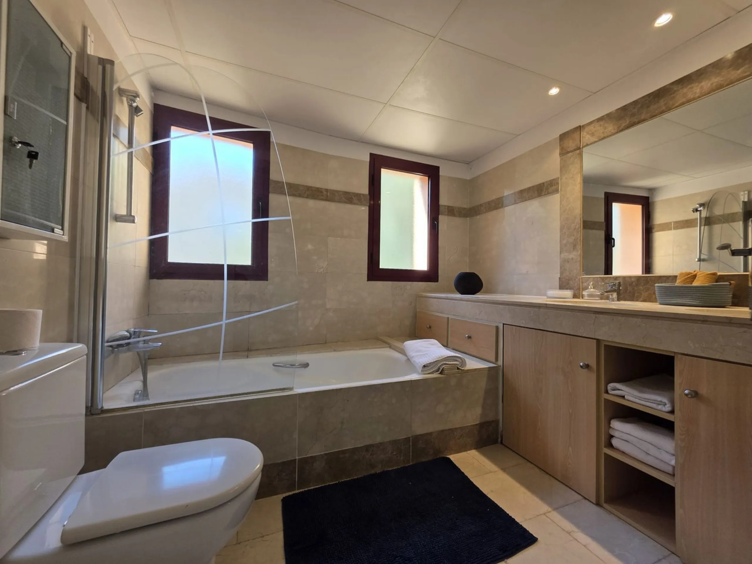Corner Duplex Penthouse with 70 m² Solarium next to Villa Padierna – Jardines del Albaicín