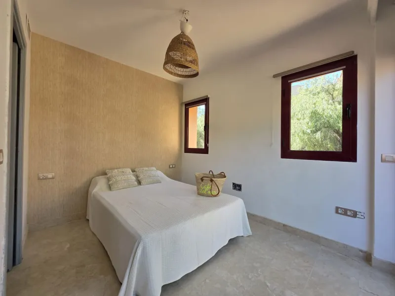Corner Duplex Penthouse with 70 m² Solarium next to Villa Padierna – Jardines del Albaicín