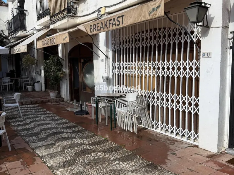 EXCLUSIVE RESTAURANT TRANSFER – PRIME LOCATION