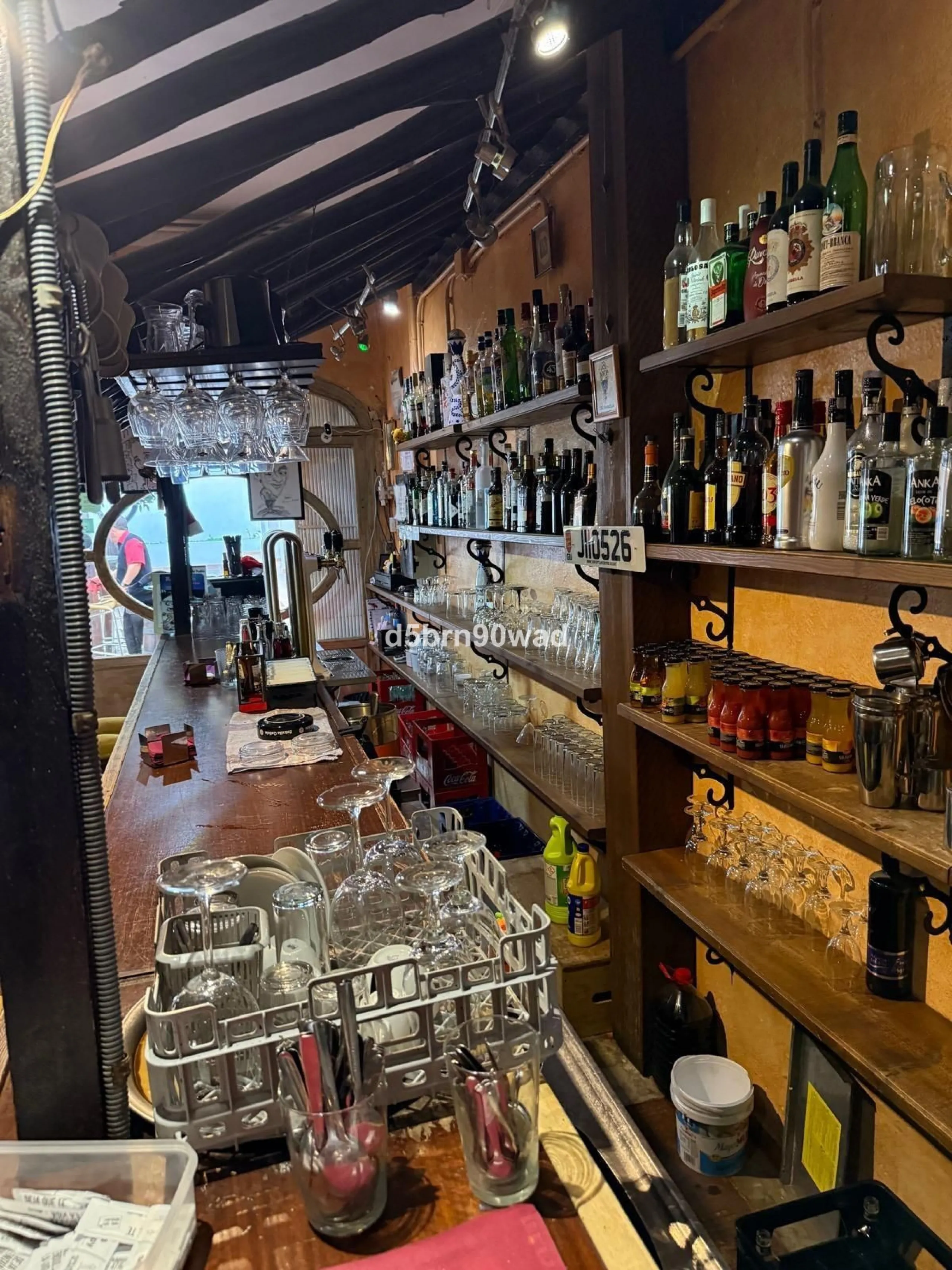 EXCLUSIVE RESTAURANT TRANSFER – PRIME LOCATION