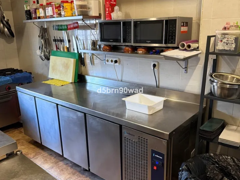EXCLUSIVE RESTAURANT TRANSFER – PRIME LOCATION