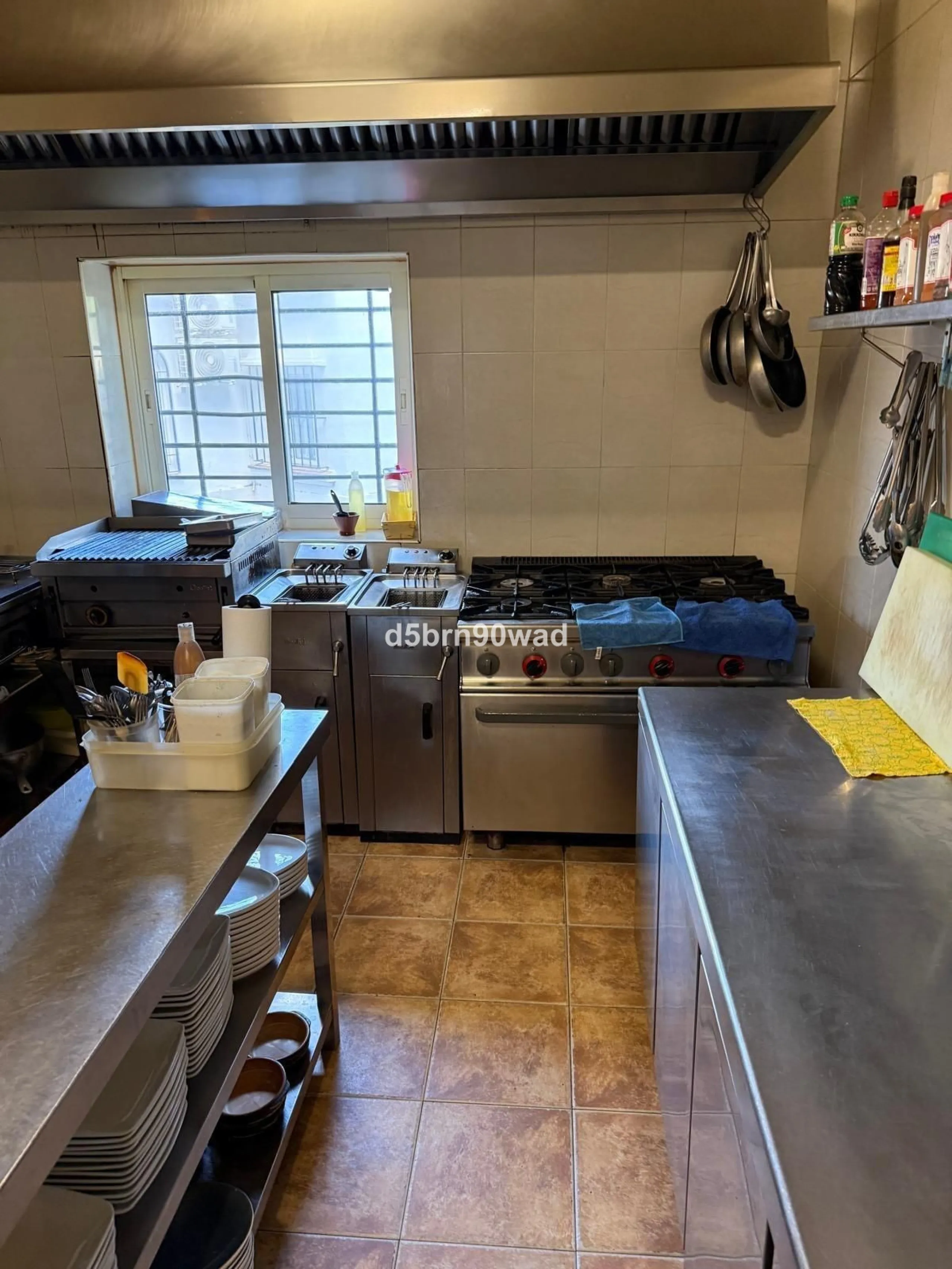 EXCLUSIVE RESTAURANT TRANSFER – PRIME LOCATION