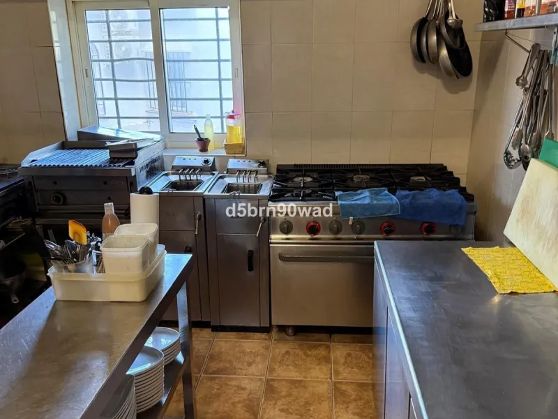 EXCLUSIVE RESTAURANT TRANSFER – PRIME LOCATION