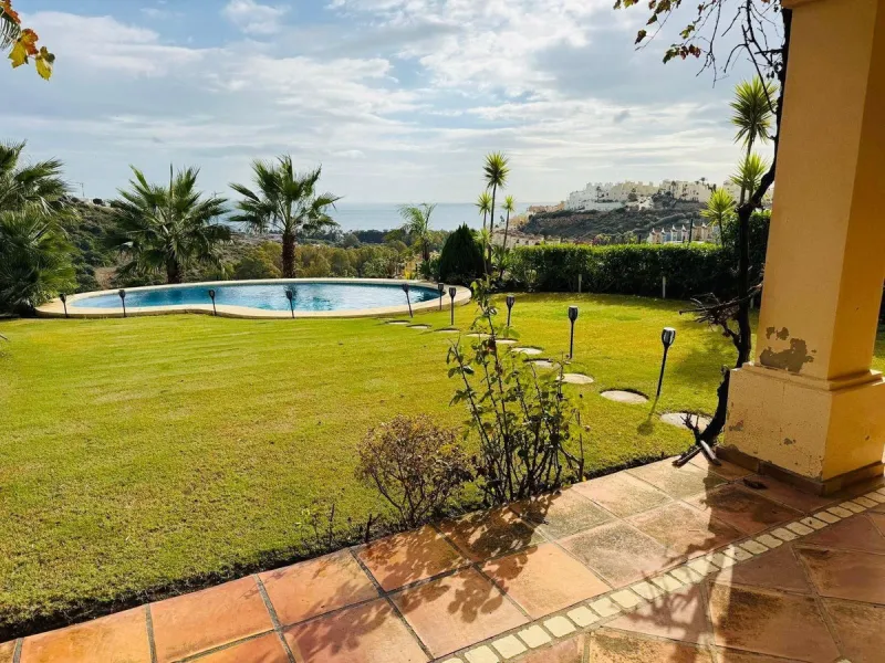 Exclusive opportunity in Casares.