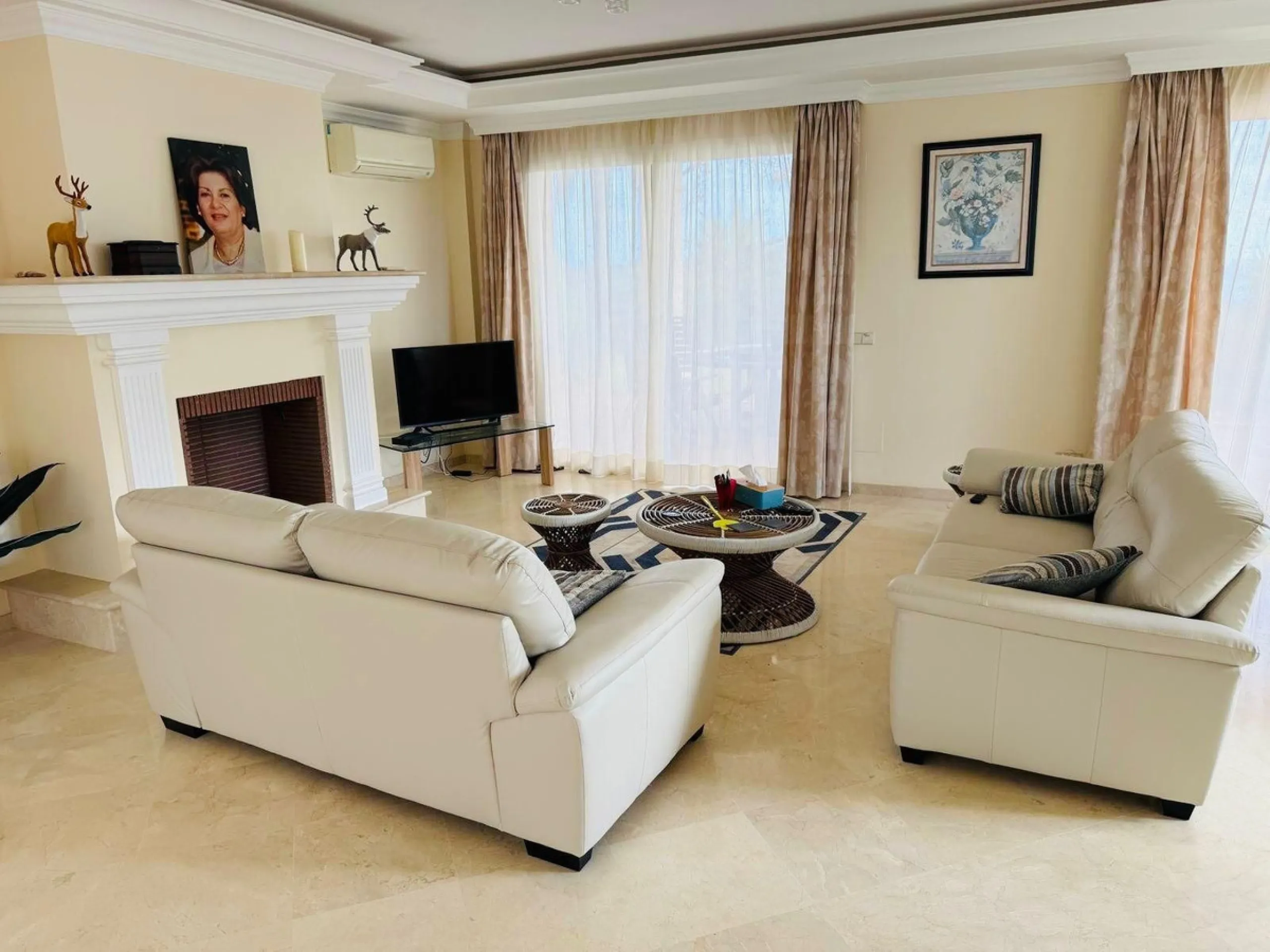 Exclusive opportunity in Casares.